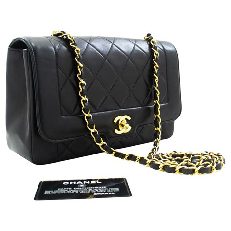 chanel chain shoulder bag vintage|Chanel vintage chain shoulder bag.